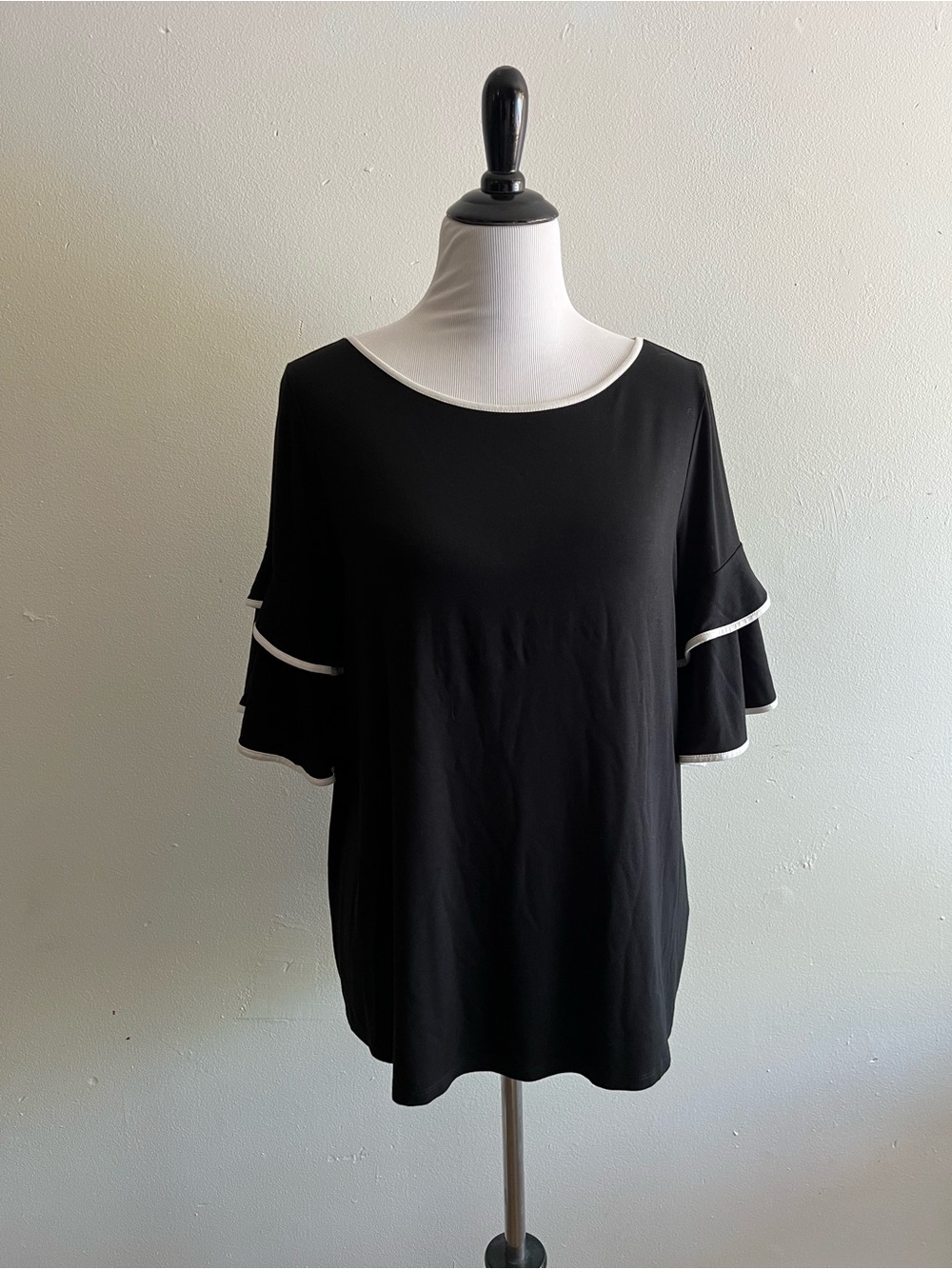 J. Jill Black Short Sleeve Tee with White Trim